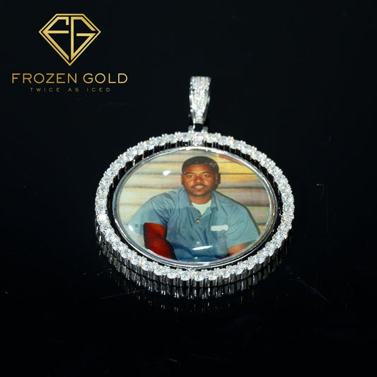 Rotating Double Sided Picture Pendant 1 - Frozen Gold Jewellers