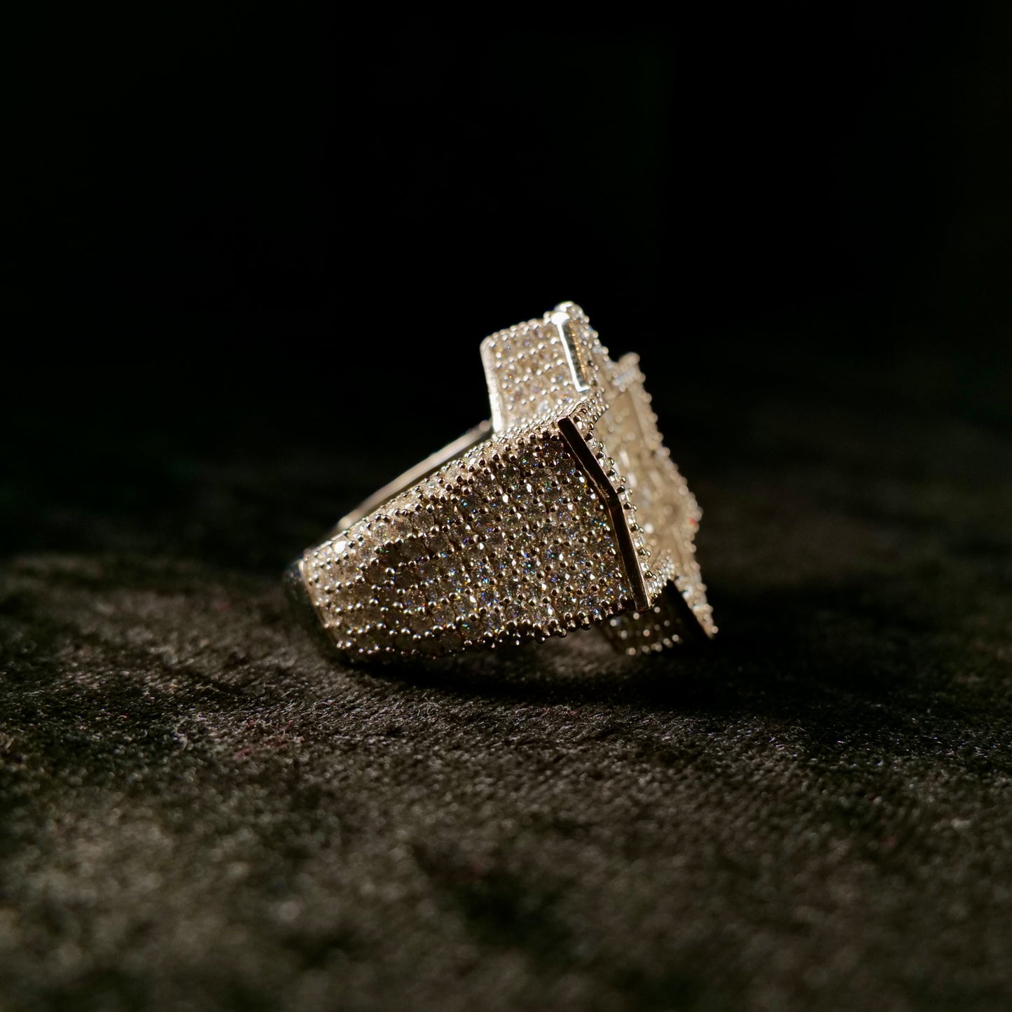 Star Ring angled far right - Frozen Gold Jewellers