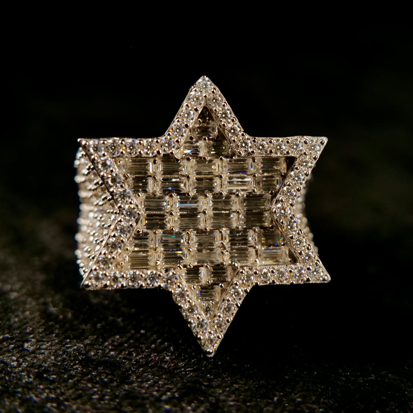 Star Ring close up faced front - Frozen Gold Jewellers