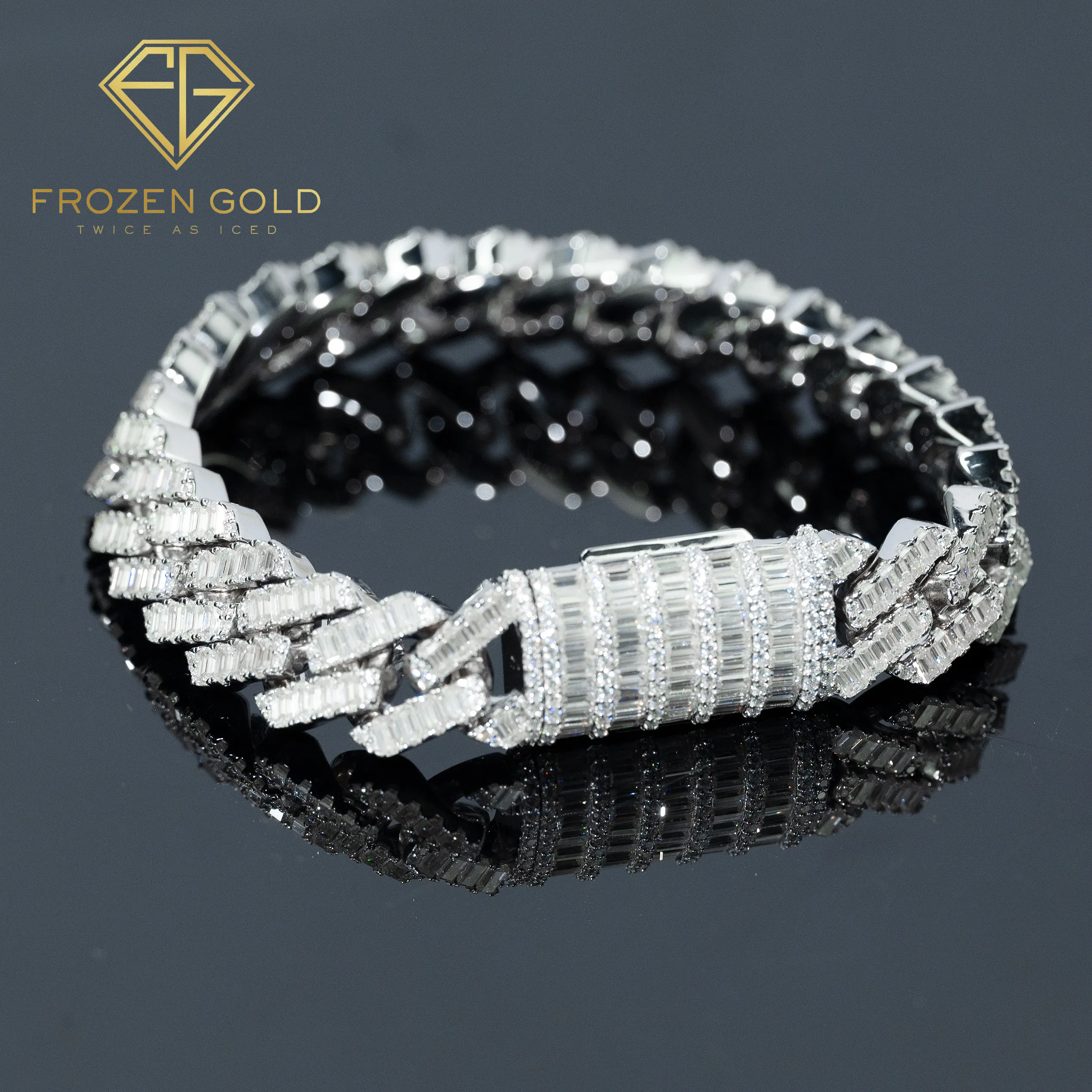 Baguette Cuban bracelet · white gold