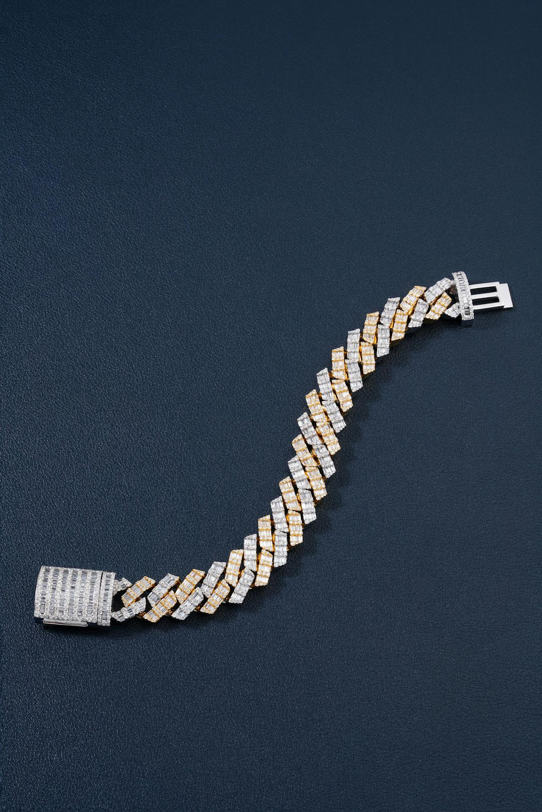 HOW TO CARE FOR YOUR GOLD & MOISSANITE JEWELLERY