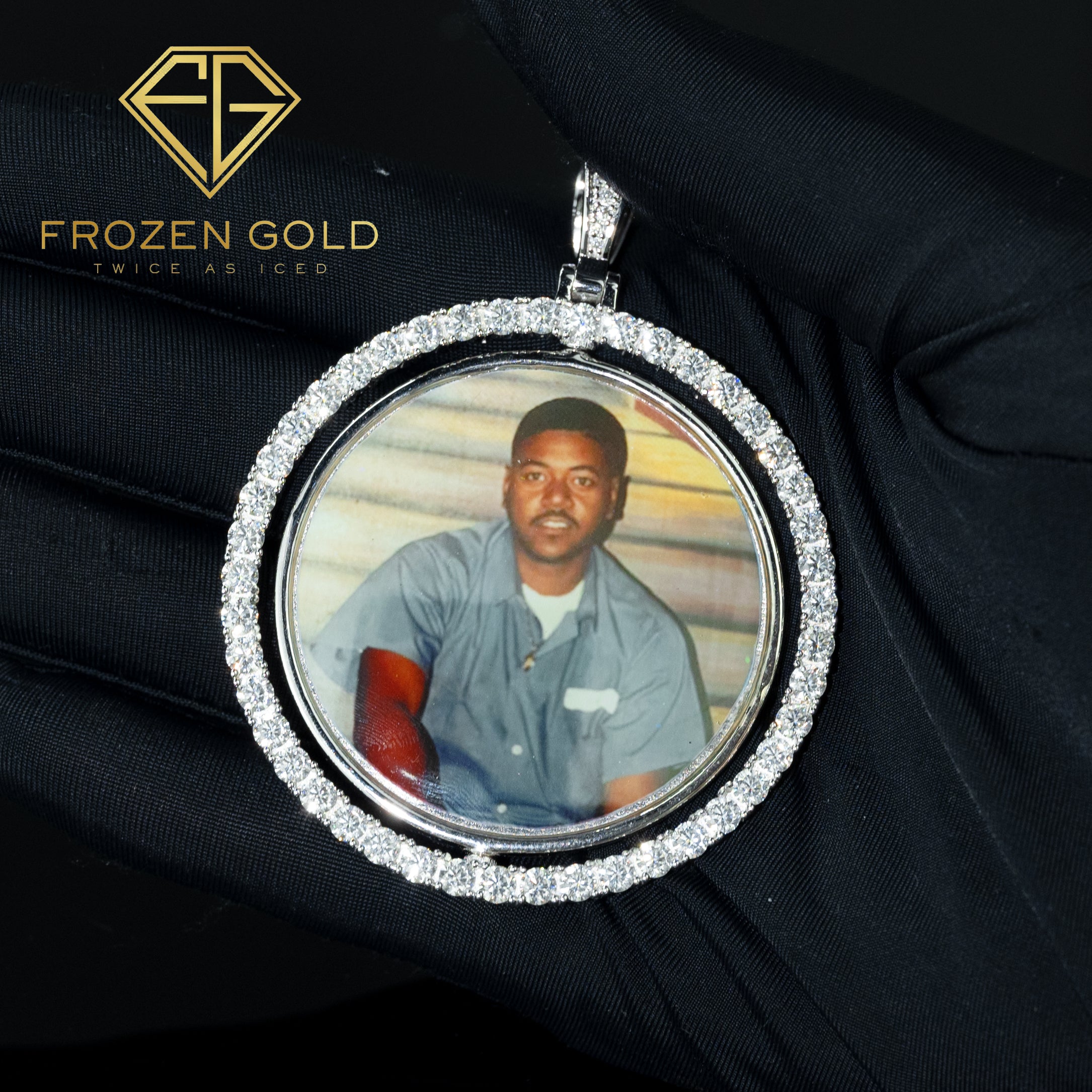 Rotating Double Sided Picture Pendant in hand - Frozen Gold Jewellers